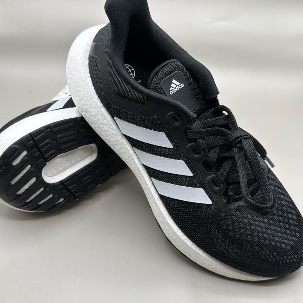 NWT! Adidas Pureboost Jet Sneakers W7/M6 Black White